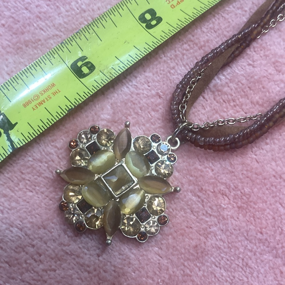 Leather & Gold - Picture 7 of 7
